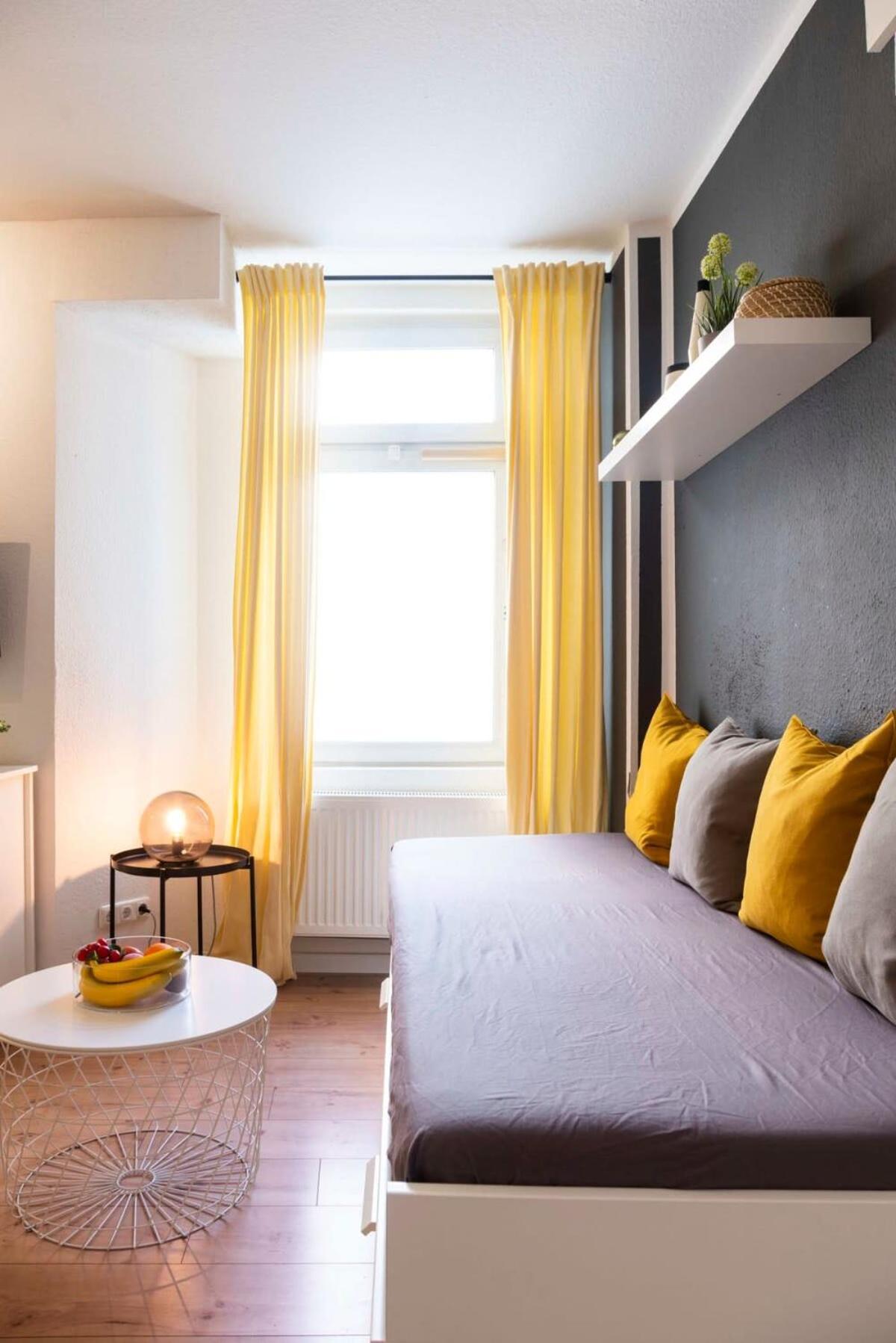 2 Bedroom In Great Location In Kreuzberg Appartement *